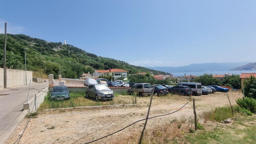 Apartment Igor With Balcony And Sea View Baška Exteriér fotografie